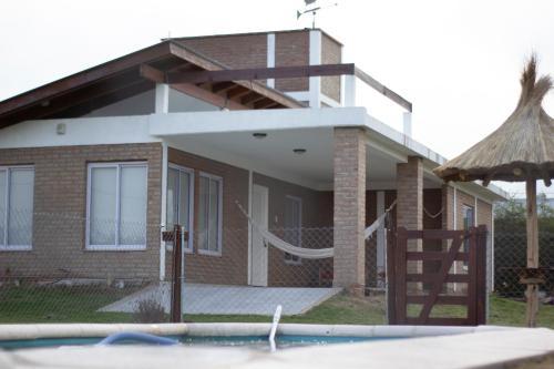 Caba�a En Potrero De Garay