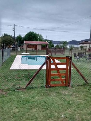 Caba�a En Potrero De Garay