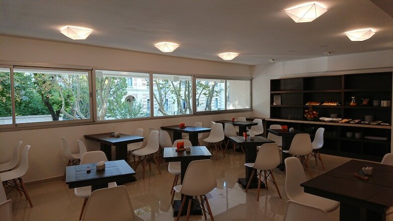 Hotel Days Inn & Suites By Wyndham La Plata