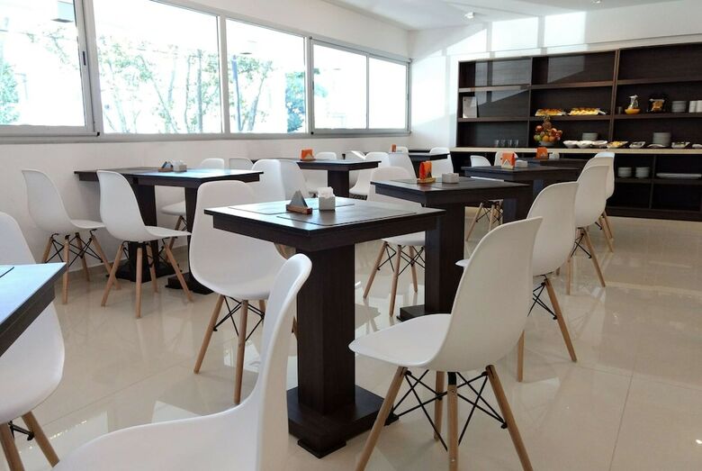 Hotel Days Inn & Suites By Wyndham La Plata