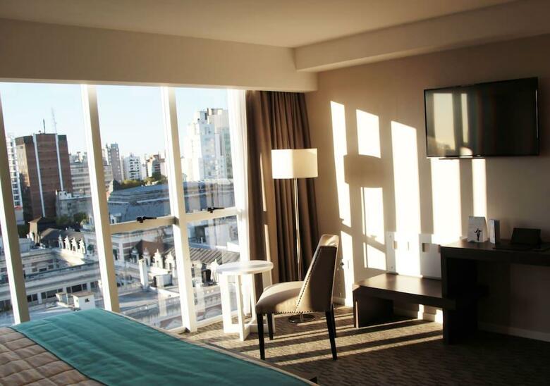 Hotel Days Inn & Suites By Wyndham La Plata