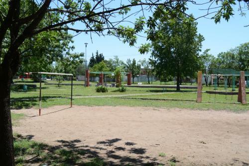 Casa Entera Con 2 Piezas