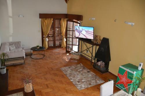Hostal Casa Lugones Aeropuerto