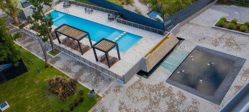 Apartamento Departamento En Cerro De Las Rosas De Lujo