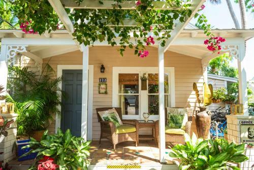 Bed & Breakfast Andrews Inn & Garden Cottages