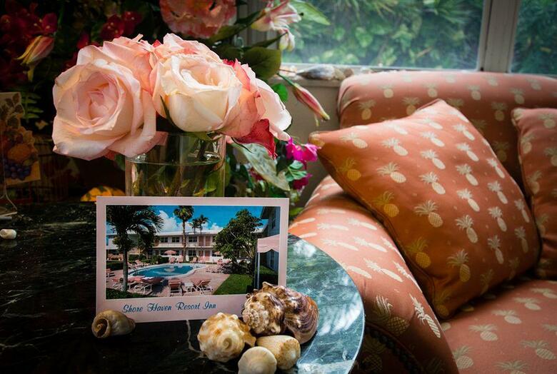 Hotel Shore Haven Resort Inn