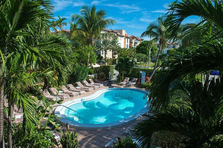 Hotel Shore Haven Resort Inn