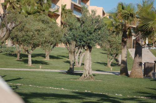 Salgados Apartment Hs