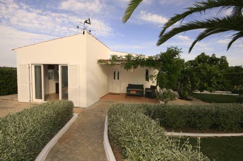 Villa Os Pinheiros