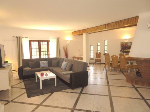 Villa Cip V4 Piri Piri