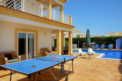 Villa Carisa Suites