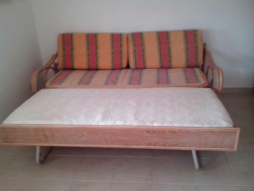 Apartment With 1 Bedroom L