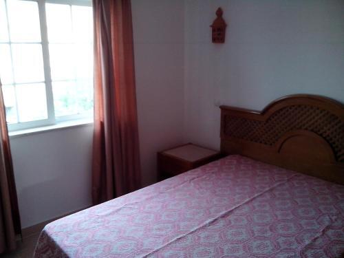 Apartment With 1 Bedroom L