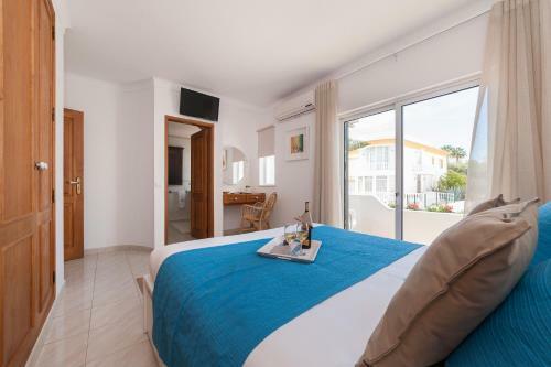 Sunflower Villa - Blue Sea