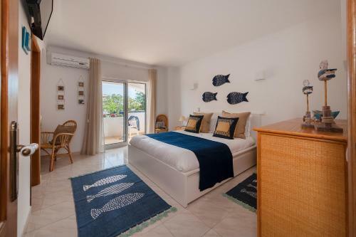 Sunflower Villa - Blue Sea