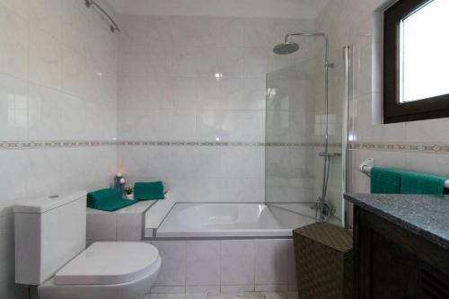 Apart.s�nia - P�teo Da Aldeia - Oura