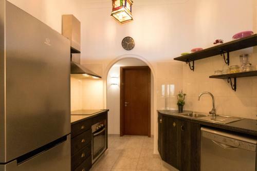 Apart.s�nia - P�teo Da Aldeia - Oura