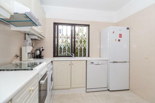 Apartamento Akisol Olhos De Agua Pine II