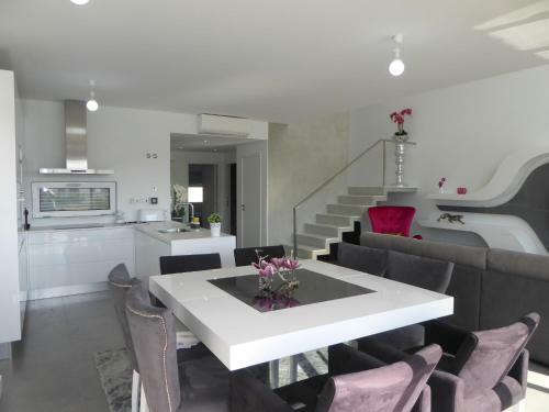 Villa Cip-v3 Modern