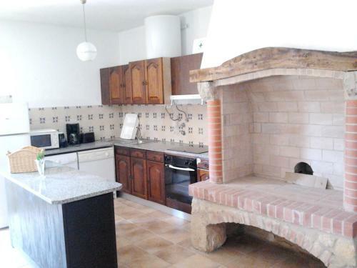 Holiday Home Largo Do Freixo, Alqueid�o, C�s
