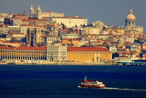 Holiday Home Largo Do Freixo, Alqueid�o, C�s