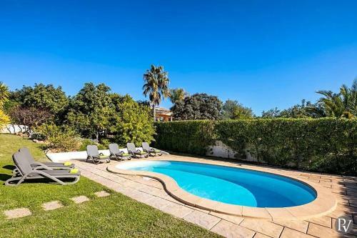 Almancil Villa Sleeps 6 Pool Air Con