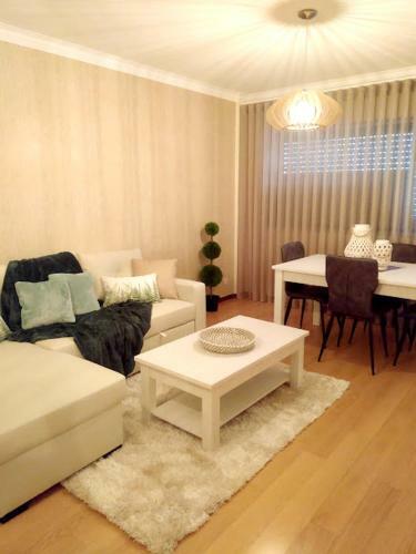 Apartment R. Carlos Teixeira