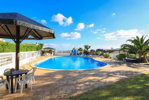 Brejos Villa Sleeps 8 Pool Air Con Wifi