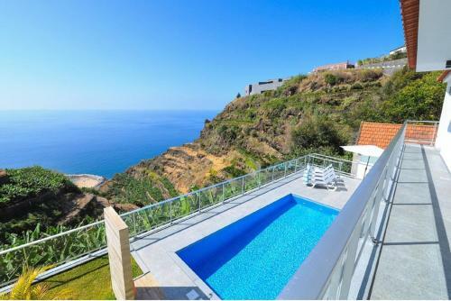 Villa Atlantic With Great Sea View & Pool In Madeira Island