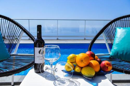 Villa Atlantic With Great Sea View & Pool In Madeira Island