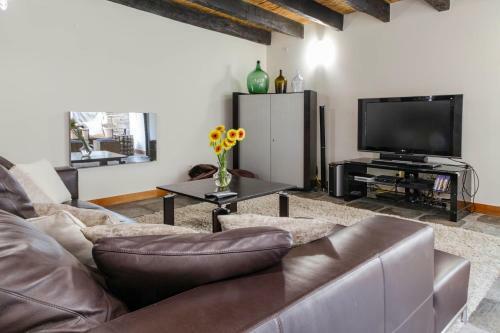 Villa Cris?s Home By Ourmadeira