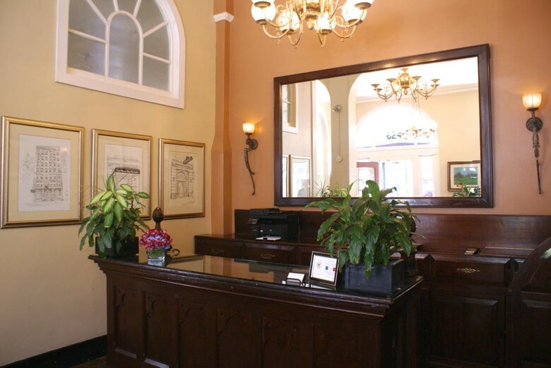 Andrews Hotel