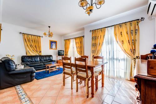 Bougainvilleas Villa