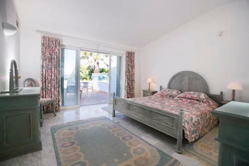 Vale Do Lobo Villa Sleeps 8 Pool Air Con T480260