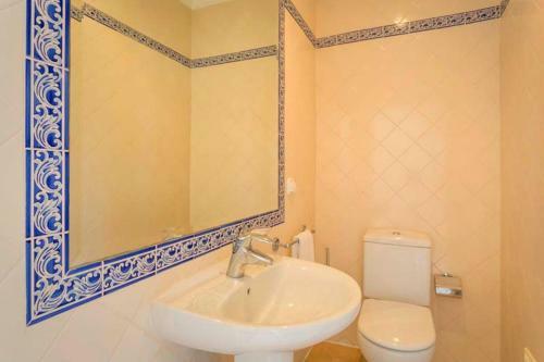 Vale Do Lobo Villa Sleeps 6 Pool Air Con T610348