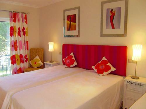 Vale Do Lobo Villa Sleeps 6 Pool Air Con T479943