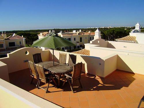 Vale Do Lobo Villa Sleeps 6 Pool Air Con T479943