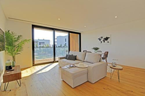 White & Nature Apartment