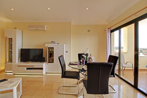 L' Olivier Apartment