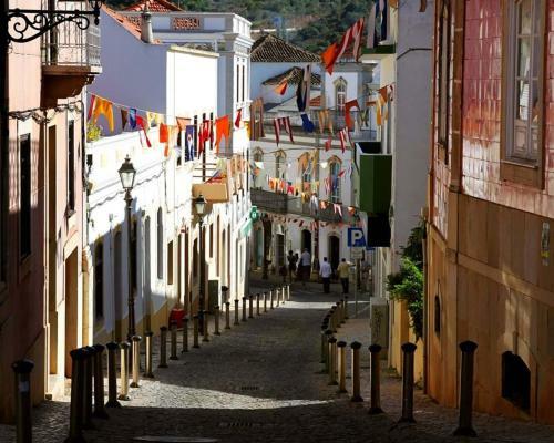 Apartamento Spacious Suite-apartment At Silves Riverside