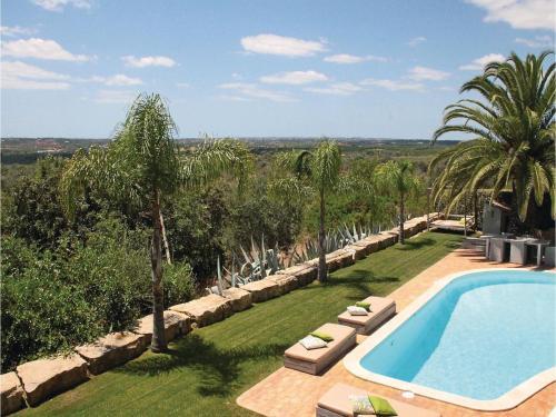 Four-bedroom Holiday Home In Silves