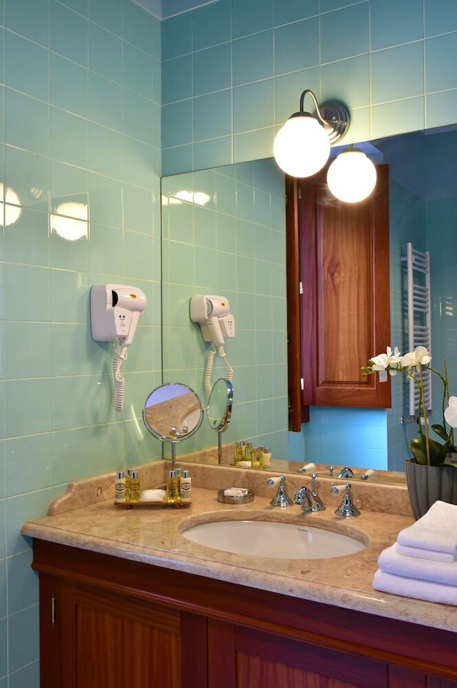 Hostal The Biester Charm House