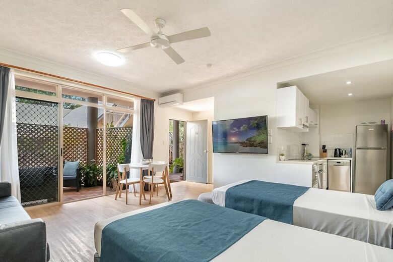 Hotel Byron Central Apartments