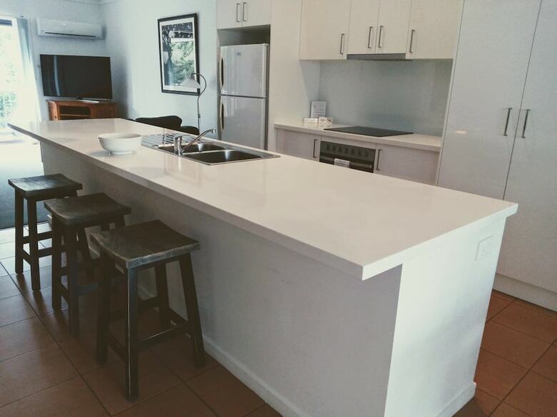 Hotel Outrigger Bay Apartments