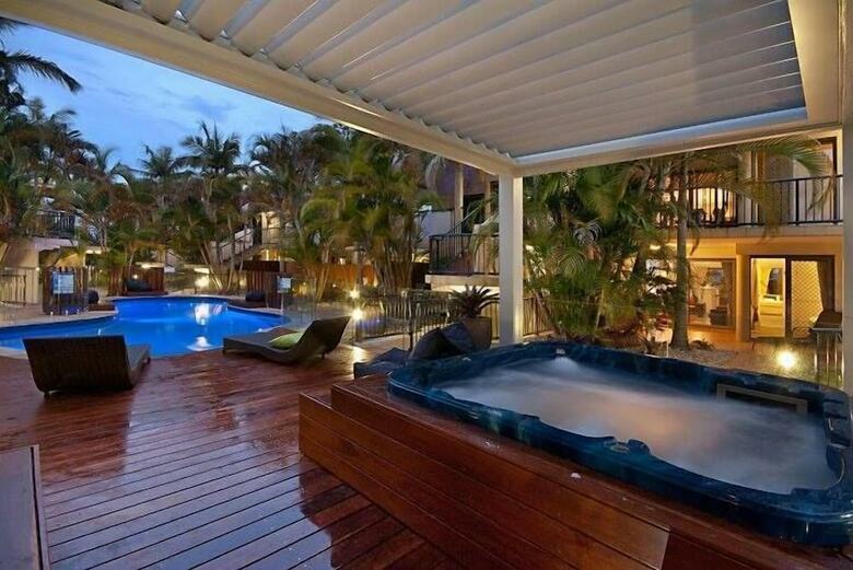 Hotel Outrigger Bay Apartments