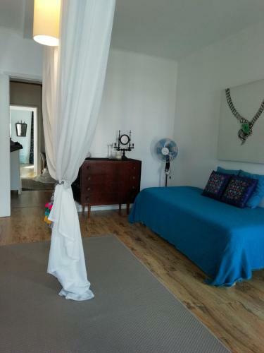 Marina Lounge Home