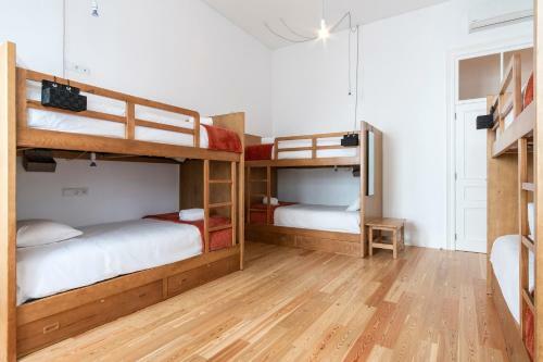Albergue P� Direito