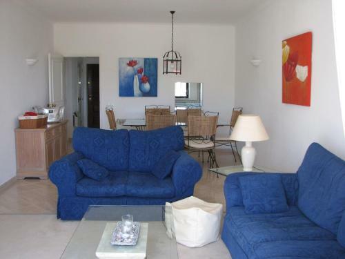 Alto Golf Apartments