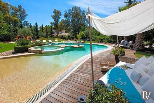 Alvor Villa Sleeps 10 Air Con Wifi