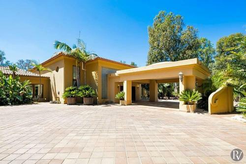 Alvor Villa Sleeps 12 Pool Air Con Wifi